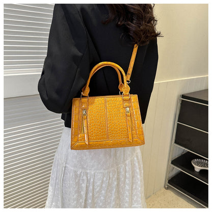 Fashionable Solid Color Summer New Western Style Shoulder Messenger Bag