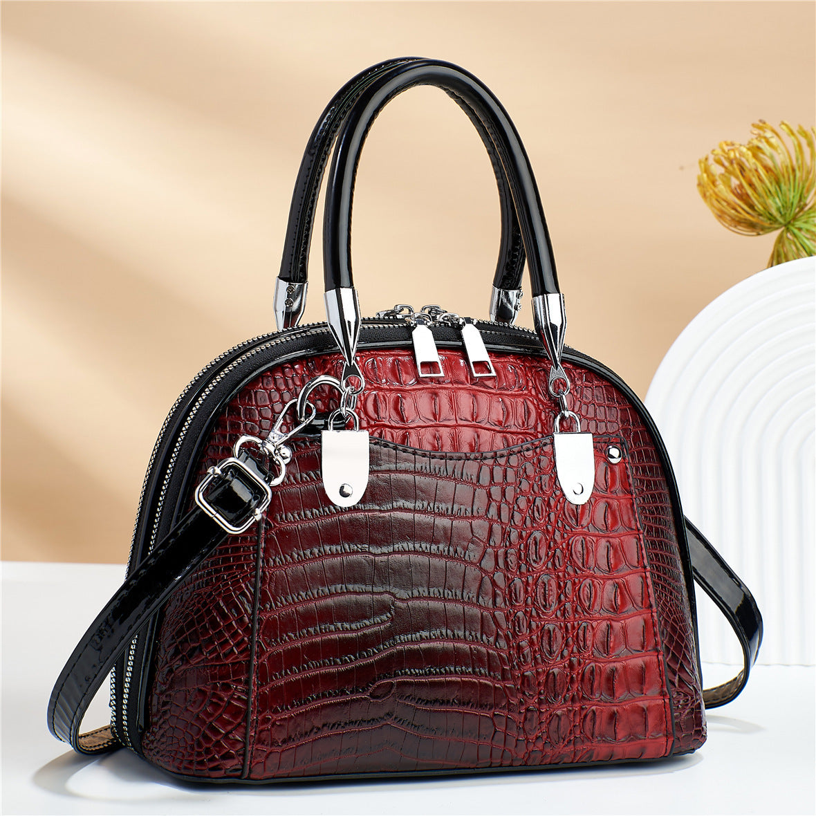 Women's Retro Fashion Elegance Handbag